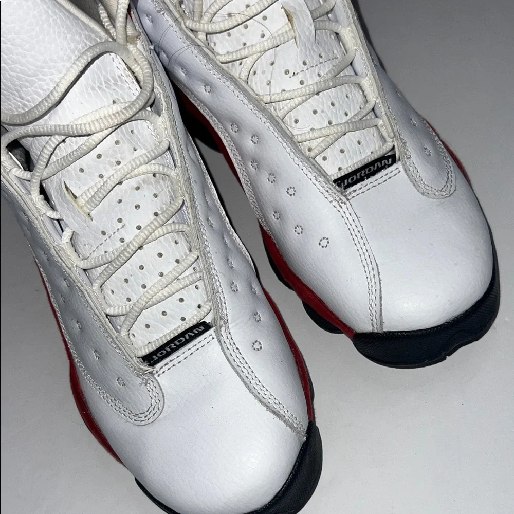 Kids size 6.5Y Jordan 13 Retro Chicago Cherry & White - Picture 10 of 11